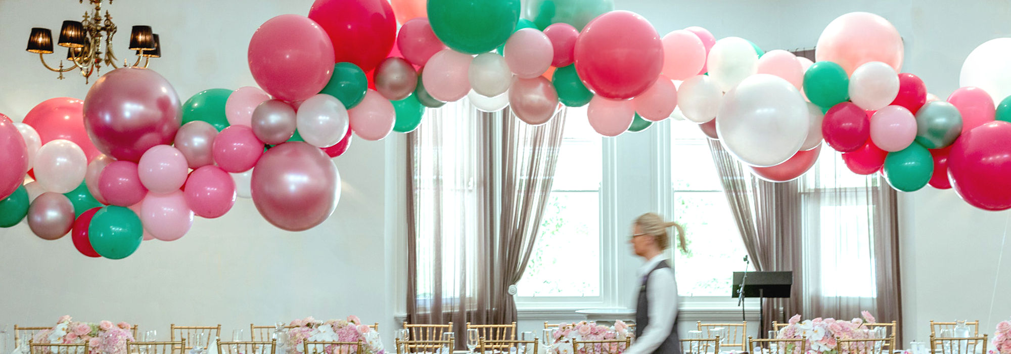 pink outdoor balloon garland