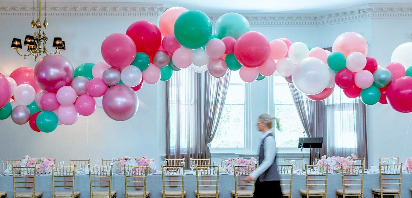 long table balloon garland
